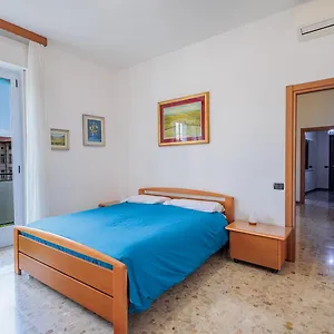 https://cadelpiero-apt-near-the-university.italymilanhotels.net